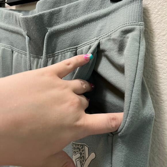 MTV Music Television Sweatpants Jogger Green Stretch Logo Drawstring Sz XS - Picture 5 of 6